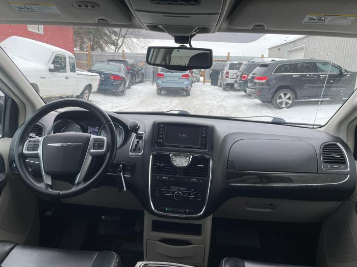2013 chrysler town-and-country touring with 146210 miles for sale near elk-river, minnesota 289ef905fe304f52a6232667b30470b0.jpg