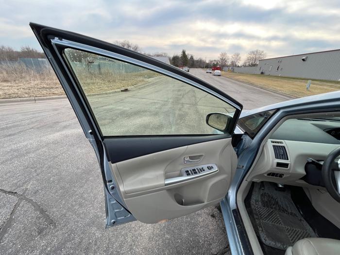 2012 toyota prius-v two with 307540 miles for sale near elk-river, minnesota 28ad5964c3df4de29b9c6ee252bbdf85.jpeg