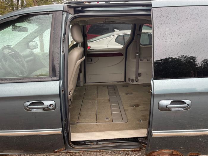 2007 chrysler town-&-country touring with 146493 miles for sale near elk-river, minnesota 28bcf744c4734382988f1d0f92fd6060.jpeg