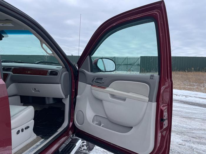 2013 chevrolet silverado-crew-cab-(4-door) 1500-ltz with 192537 miles for sale near elk-river, minnesota 28e67130069942038cd235e67c8d513f.jpg