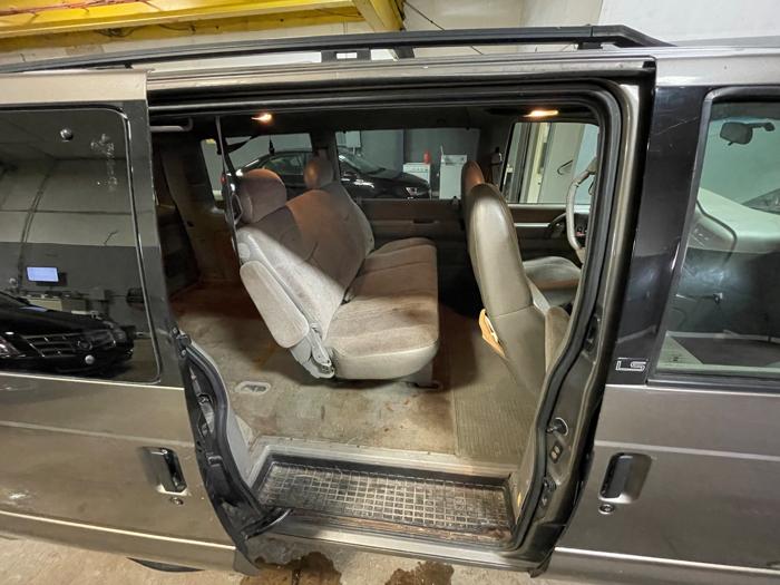 1999 chevrolet astro awd with 120964 miles for sale near elk-river, minnesota 28f2a4fc050f4f52a19556863f17d489.jpeg