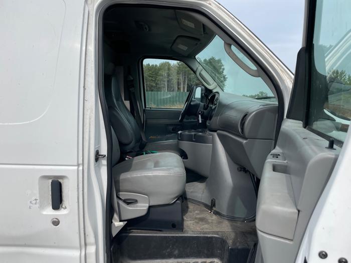 2006 ford econoline e-250 with 217735 miles for sale near elk-river, minnesota 28f4c0d3c7724e299f5bfbc3cae2c9eb.jpeg