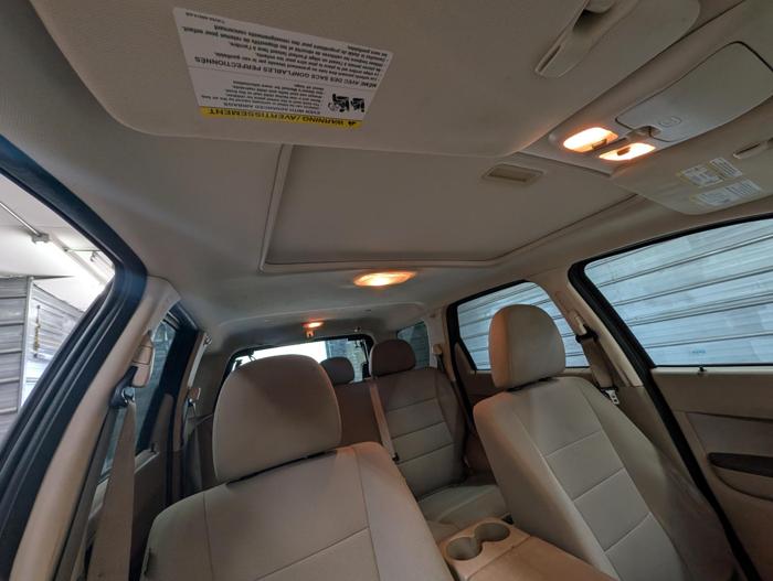 2011 ford escape xlt-4wd with 245487 miles for sale near elk-river, minnesota 28f84314dac84029aeca109e35130876.jpg