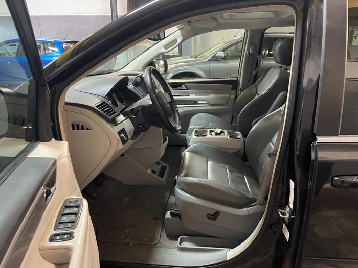 2009 volkswagen routan sel with 175091 miles for sale near elk-river, minnesota 29057c69125943179fa397e8867286da.jpg