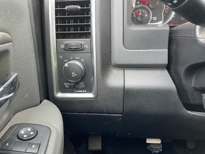 2015 ram 1500 slt-crew-cab-swb-4wd with 128735 miles 292332c9a4cf4187b81db04bd8bd10f9.jpeg