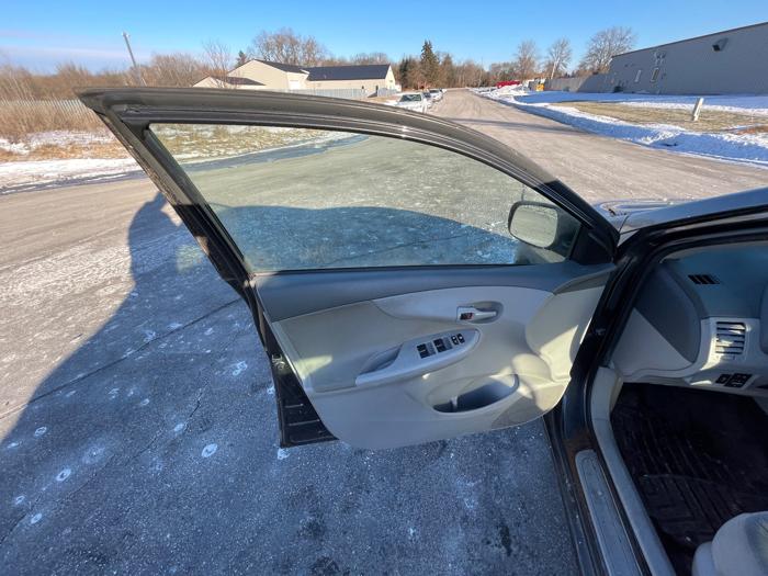 2009 toyota corolla base-4-speed-at with 125901 miles for sale near elk-river, minnesota 296f739283e54e84abc350f7b9290447.jpeg