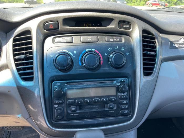 2003 toyota highlander with 200874 miles for sale near shakopee, minnesota 29809e79a1e94b5ca94b5652c6b25497.jpeg