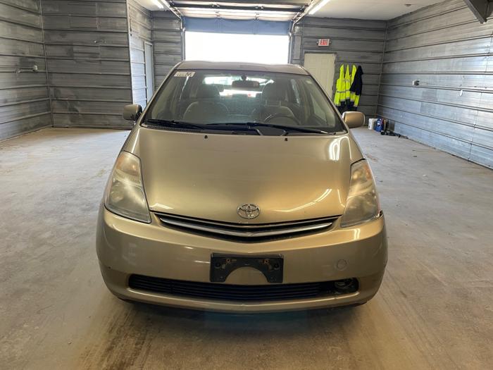 2006 toyota prius 4-door-liftback with 175609 miles for sale near elk-river, minnesota 298f0d506e9149139e3c977807468896.jpeg