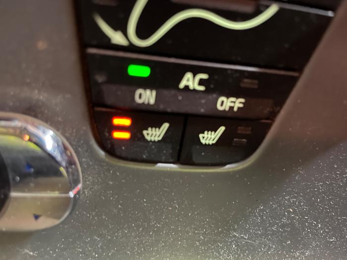 2007 volvo v50 t5-awd with 148613 miles for sale near elk-river, minnesota 29cb6a217e7a43a1b01b6afd05d2c362.jpeg