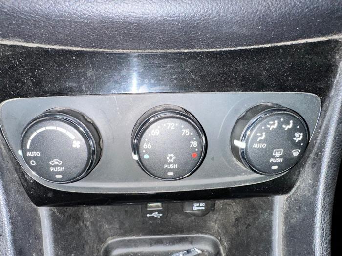 2011 chrysler 200 s-convertible with 79864 miles for sale near elk-river, minnesota 29e5c5e0f3834d0f966dd78ef6ea351d.jpeg