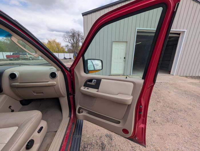 2003 ford expedition eddie-bauer-4wd with 185881 miles for sale near elk-river, minnesota 2a2e5d1f107a4579a7fb74197a4d99f3.jpg