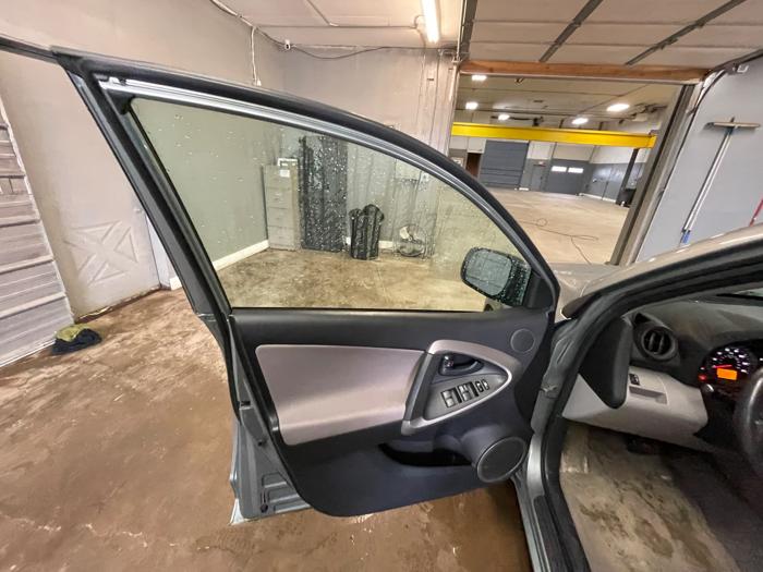 2008 toyota rav4 base-i4-4wd with 302581 miles for sale near elk-river, minnesota 2a4ec31e69e040aa96eb96a6e2a58c80.jpeg