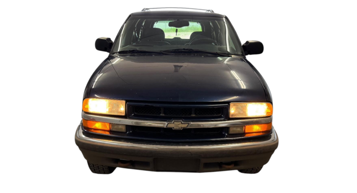 1999 chevrolet blazer 4-door-4wd with 195804 miles for sale near elk-river, minnesota 2a71cc69b94f44a0858598212e6a2c0b.png