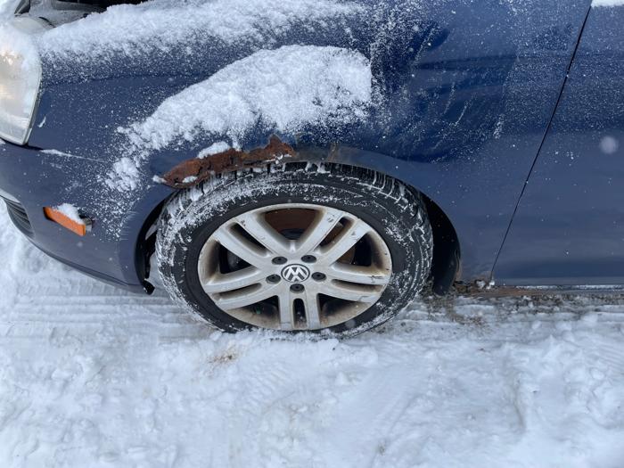 2007 volkswagen jetta 2.5l-w--pkg.-1-&-sunroof with 197375 miles for sale near elk-river, minnesota 2aa8928dba634ccb8293afff387f57bb.jpeg