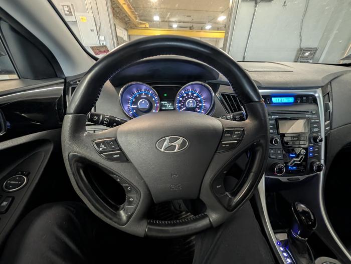 2012 hyundai sonata limited-auto with 299773 miles for sale near elk-river, minnesota 2aa901b77ff246f4b0caf01135dfc59d.jpg