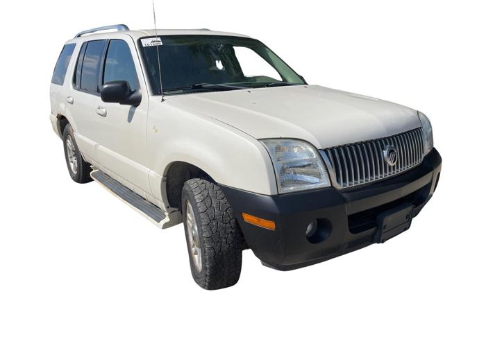 2004 mercury mountaineer convenience-1 with 231936 miles for sale near elk-river, minnesota 2aabc08850e3416087042bd4ff6e12de.jpg