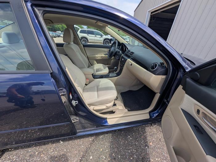 2009 mazda mazda3 i-sport-4-door with 175914 miles for sale near elk-river, minnesota 2b2595bbbe01495db068dc884cab03d5.jpg