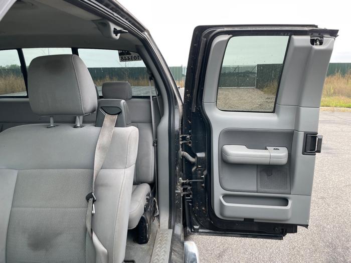 2006 ford f-150 fx4-supercab-5.5-ft-box with 123948 miles for sale near elk-river, minnesota 2b27ea7d88cb469fb40b58327462c532.jpeg