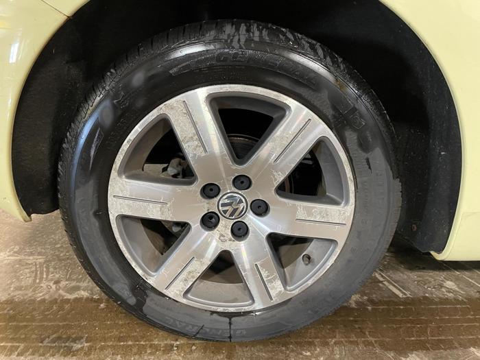 2006 Volkswagen New Beetle