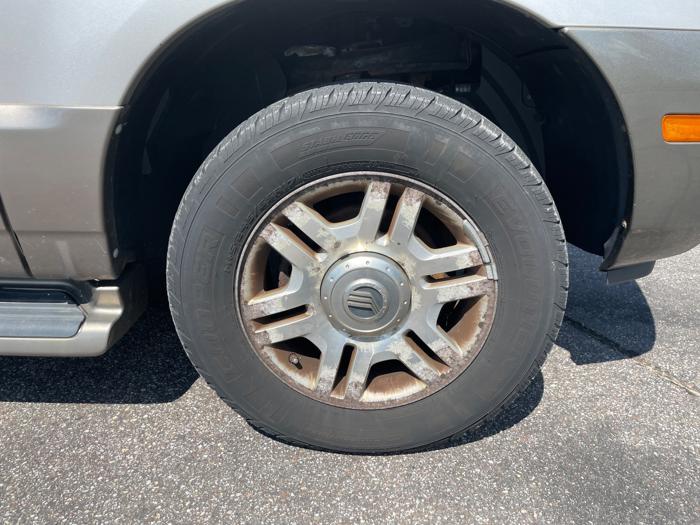 2004 mercury mountaineer convenience-4.6l-awd with 144653 miles for sale near elk-river, minnesota 2bbdf1ab4784472f85163bd4c68206a9.jpeg