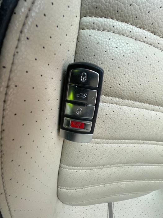 2011 volkswagen cc sport with 163857 miles for sale near north-branch, minnesota 2bc4f40cd7ae4abd9f56fe35e17c821d.jpeg