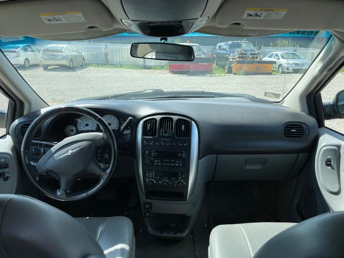 2006 chrysler town-&-country touring with 209387 miles for sale near elk-river, minnesota 2bc8862e10d745f7ad67944bd692b904.jpeg