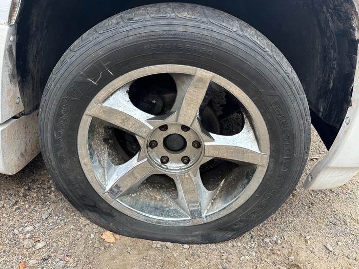 2002 gmc yukon-denali base with 253361 miles for sale near elk-river, minnesota 2c19a23583dc465e8ec6e226dc8fad39.jpeg