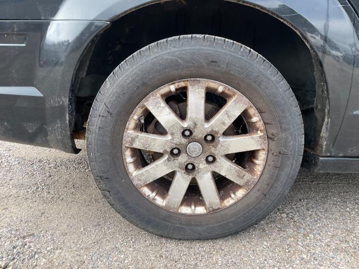 2008 chrysler town-&-country touring with 204610 miles for sale near elk-river, minnesota 2c21b630cfee4fe5af750d2d0b965c73.jpeg
