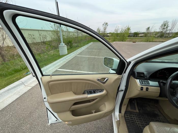 2009 honda odyssey ex-l with 176876 miles for sale near lake-elmo, minnesota 2c3685362237438eaa61ab551594a055.jpeg