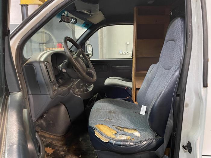 2000 chevrolet express with 344483 miles for sale near elk-river, minnesota 2c4f520162174f17814cd8e5db6b1ca5.jpg