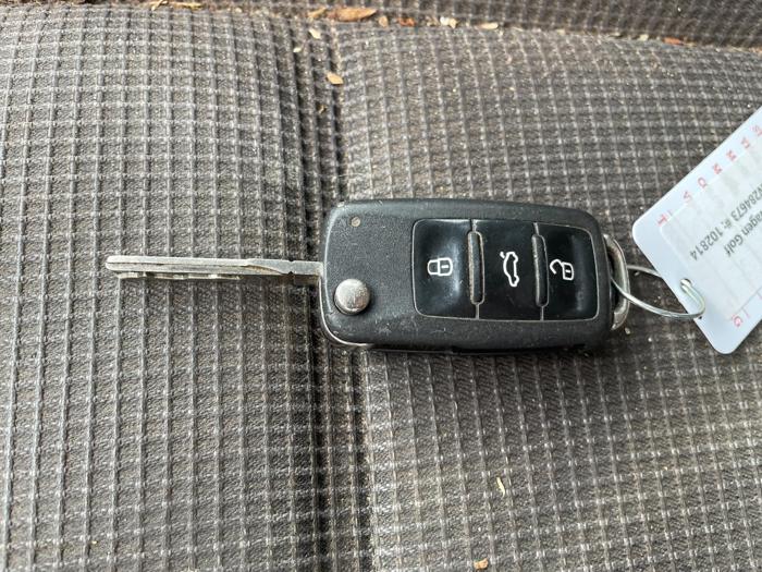 2011 volkswagen golf 2.5i with 130389 miles for sale near elk-river, minnesota 2c6af8f52e4d4bc3a5a53061c1938b20.jpg