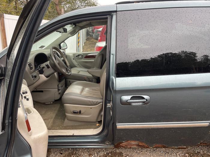 2007 chrysler town-&-country touring with 146493 miles for sale near elk-river, minnesota 2c79c0df87614371bdfb44f1996cf186.jpeg