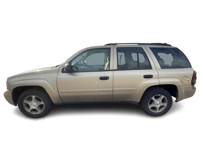 2006 chevrolet trailblazer ls-4wd with 205963 miles for sale near elk-river, minnesota 2c7c97d8301943f1a0096ae6a056f744.jpg