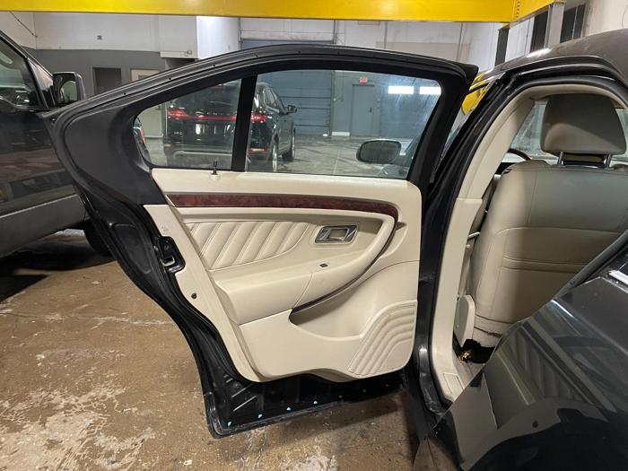 2010 Ford Taurus