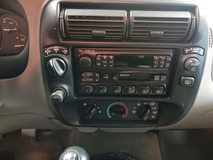 2000 ford explorer sport-2-door-4wd with 125619 miles for sale near elk-river, minnesota 2c903f3936fc4a609682556c69f248ee.jpg