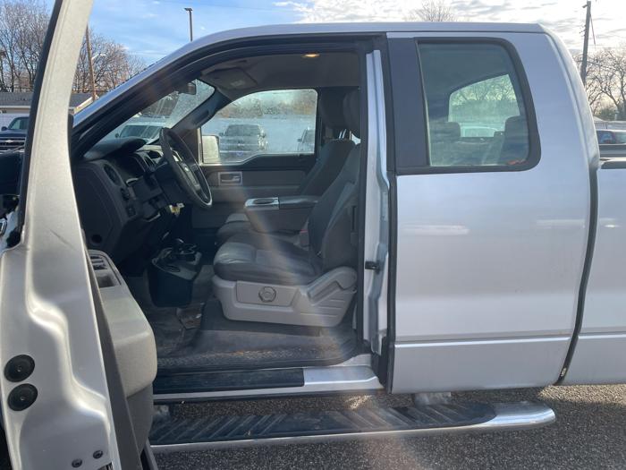 2009 ford f-150 stx-supercab-6.5-ft.-bed-4wd with 174048 miles for sale near fridley, minnesota 2c915a20828c46fda88cfd7f64c48c41.jpeg