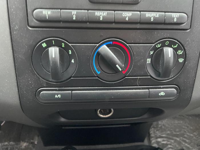 2005 ford f-150 styleside with 188003 miles for sale near elk-river, minnesota 2c9a79bd16b14a4fbdf55d31893165bf.jpg