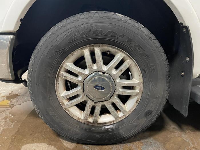 2014 ford f150 lariat with 200841 miles for sale near elk-river, minnesota 2cf65abc25074ff59b2f3f95eaa023fd.jpg