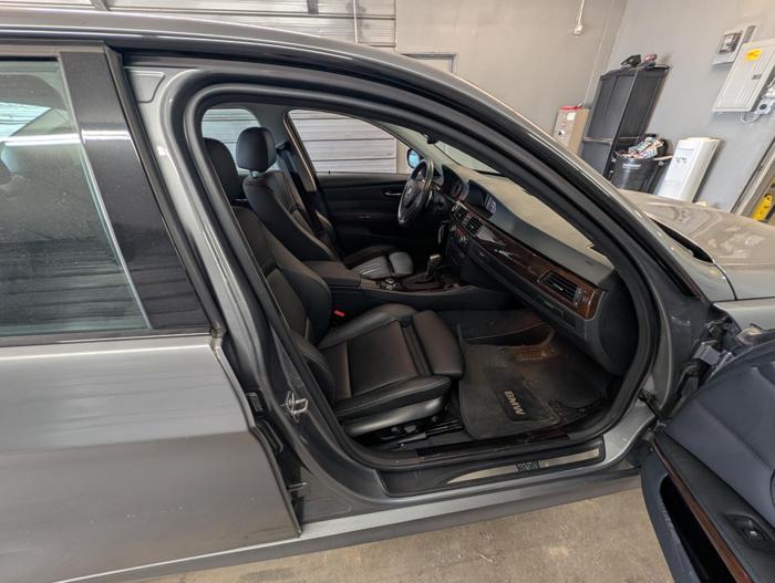 2011 bmw 3-series 335i-xdrive-sa with 107912 miles for sale near elk-river, minnesota 2d6420562e1d4268b17449710fe8c08d.jpg