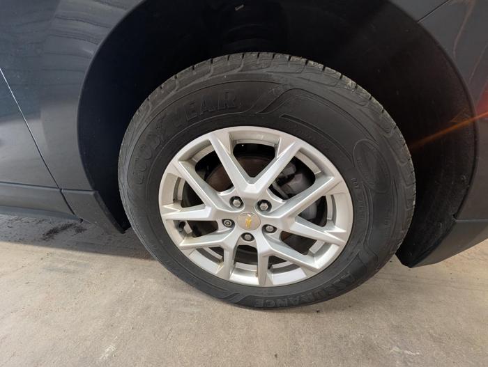 2022 chevrolet equinox ls-2wd with 170627 miles for sale near elk-river, minnesota 2d6ff60ef1f94fc5a3b08666ddef3355.jpg