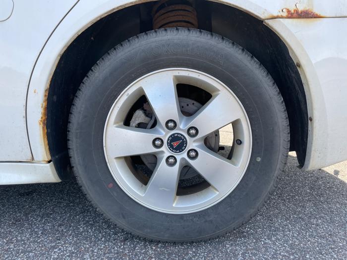 2006 pontiac grand-prix base with 253924 miles for sale near elk-river, minnesota 2d7a74c95e874c6baec639fcaeb130fa.jpeg