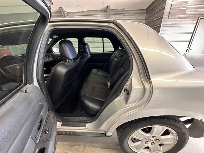 2006 ford crown-victoria lx with 165269 miles for sale near elk-river, minnesota 2d7ada2f133543a8a23344e8d15627df.jpeg