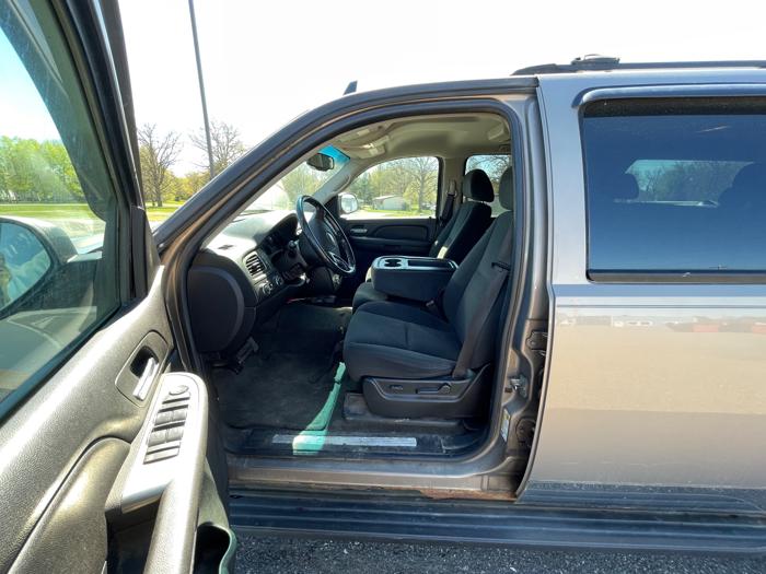 2007 chevrolet suburban ls-1500-4wd with 169908 miles for sale near mora, minnesota 2dc493a8edd04be0ba7dfca1d62dd532.jpeg