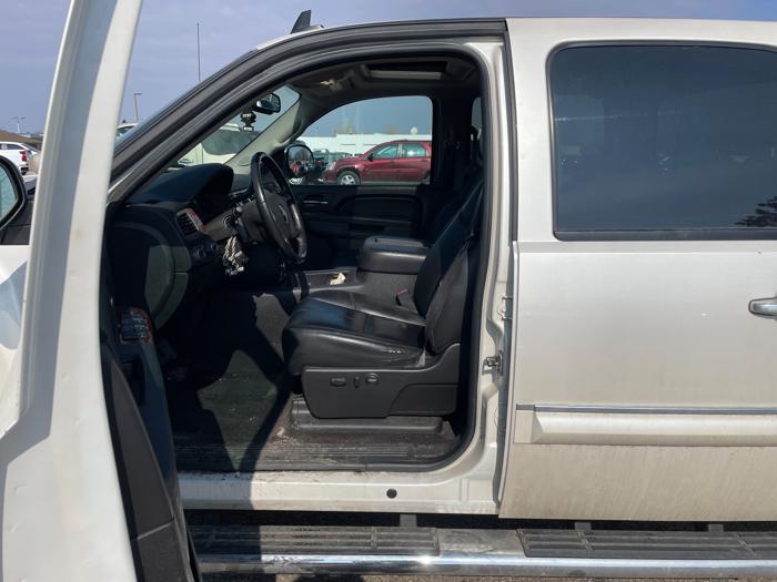 2011 chevrolet silverado-1500 ltz-crew-cab-4wd with 152384 miles for sale near fridley, minnesota 2dcd3799619a47a2b10b38a83e8b716f.jpeg