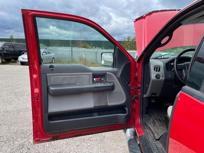 2004 ford f-150 xl-supercab-4wd with 150022 miles for sale near elk-river, minnesota 2df4277d3a6e4c0abee6182611187f66.jpg