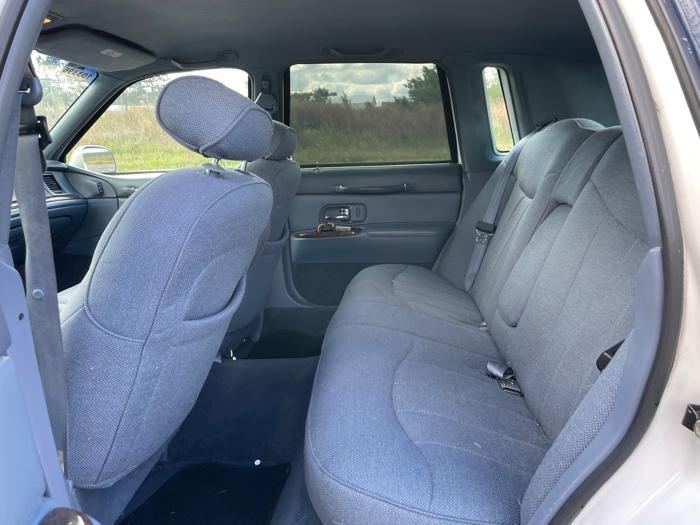 1997 lincoln town-car executive with 293168 miles for sale near elk-river, minnesota 2e14490fec8145f6adb6153dbb4dd757.jpeg