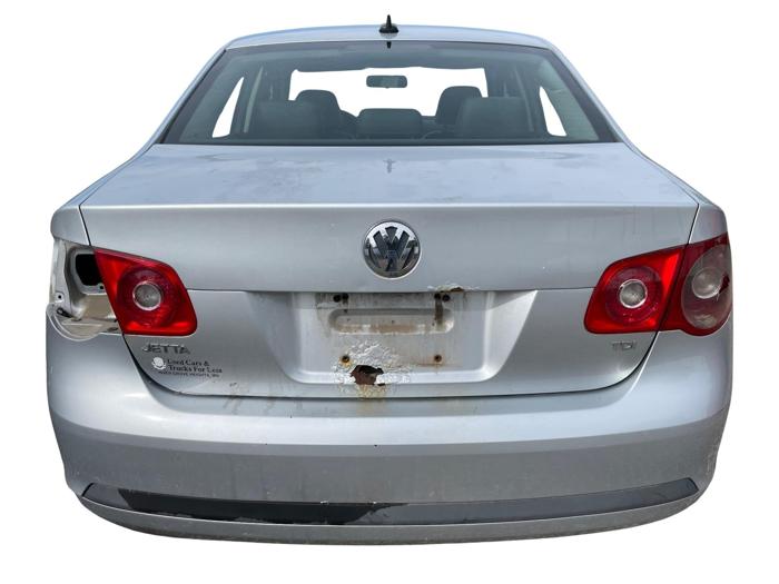 2006 volkswagen jetta tdi with 227110 miles for sale near elk-river, minnesota 2e1453a3fed7495b82230dad2a561b23.jpg