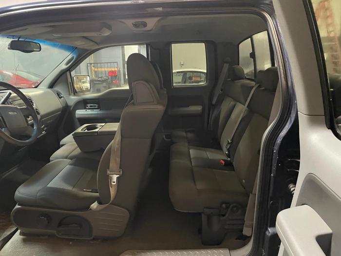 2005 ford f-150 styleside with 169393 miles for sale near elk-river, minnesota 2e16e645869f4663a56c6021cbaa95c8.jpg
