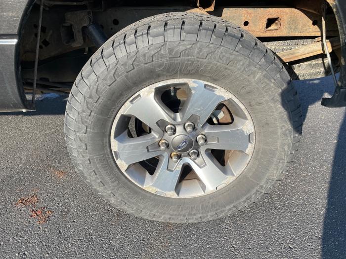 2013 ford f-150 fx4-supercab-6.5-ft.-bed-4wd with 145487 miles for sale near clearwater, minnesota 2e4d1c9a43ef4d5db60b2cac808a22df.jpeg