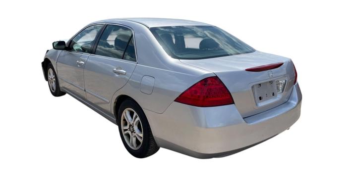 2006 honda accord lx-se-sedan-at with 136652 miles for sale near elk-river, minnesota 2e4fd4bf7a95410ab5db669f3a65a9e6.jpg